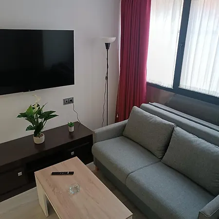 Turisticos Puerta De San Isidro 1-4 *